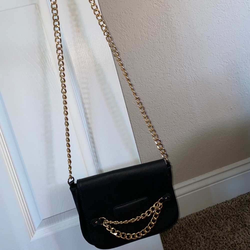 Crossbody gold chain purse